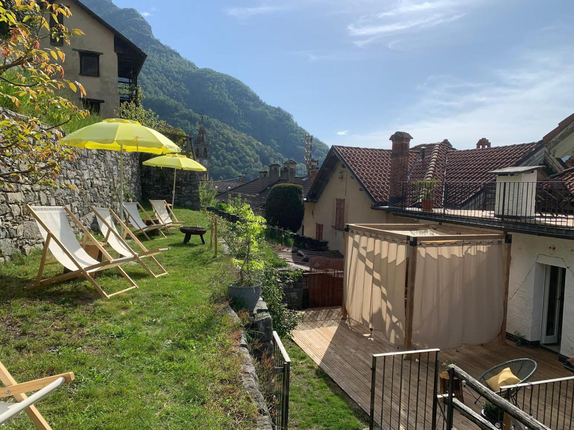 Casa Gialla Russo Esterno foto
